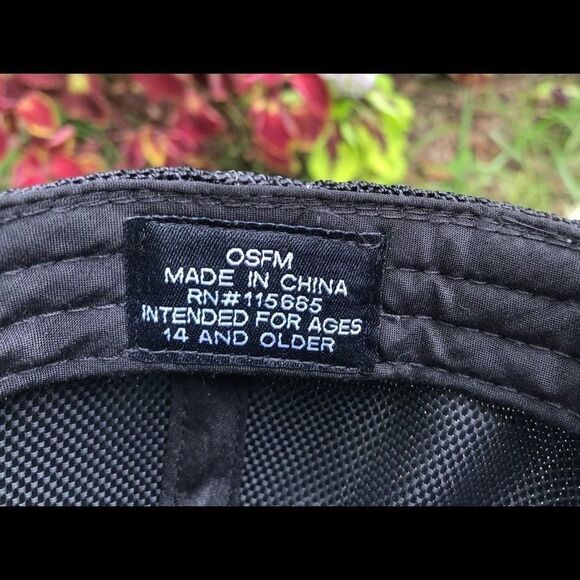 MARVEL Deadpool Snapback Hat Disney - Picture 9 of 10